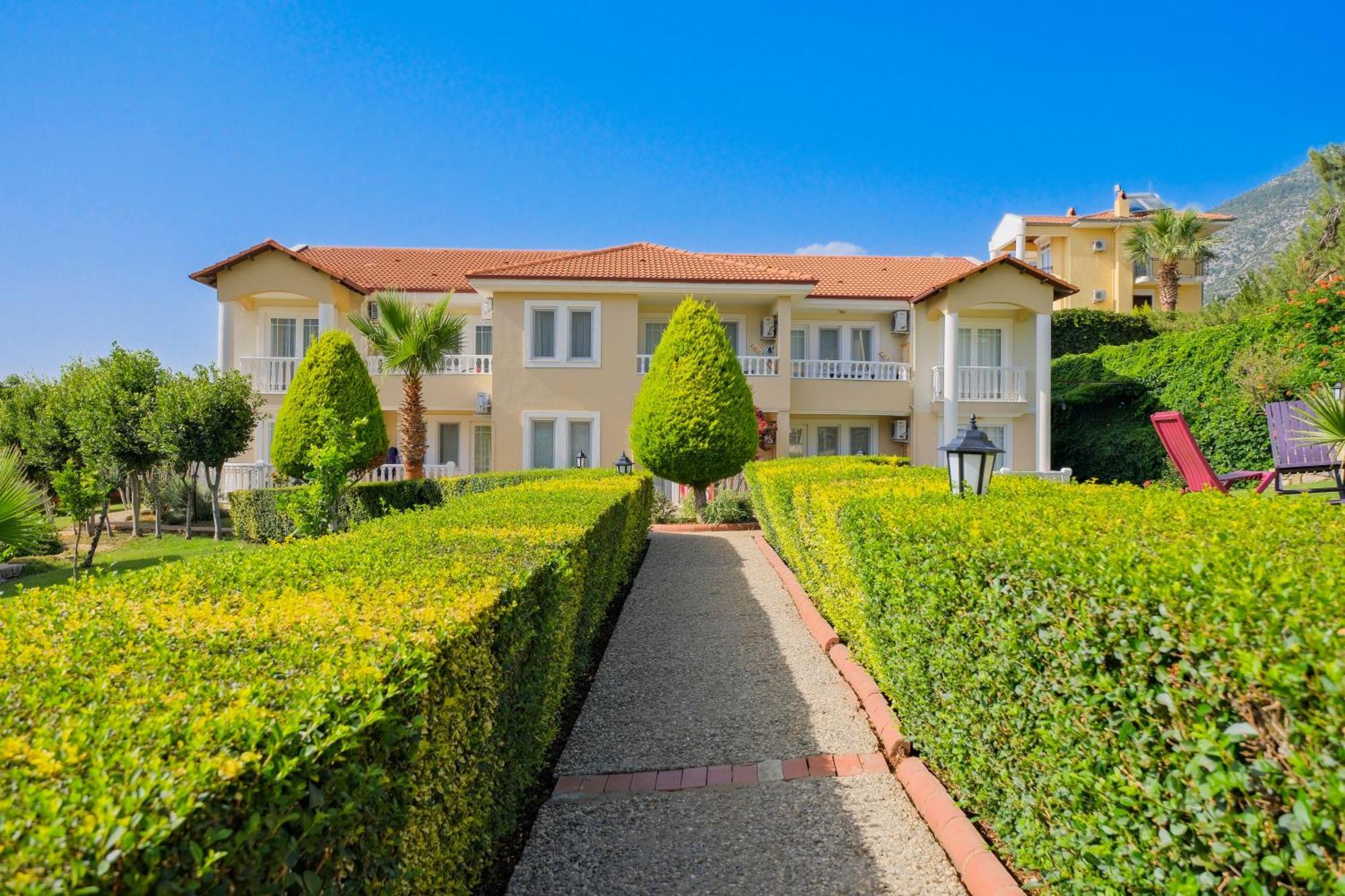 אולודניץ Larimar Suite Hotel מראה חיצוני תמונה