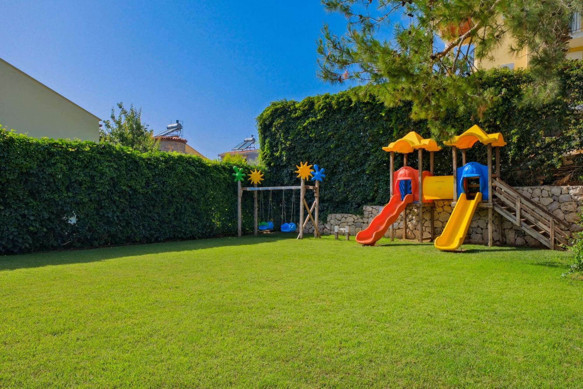 אולודניץ Larimar Suite Hotel מראה חיצוני תמונה