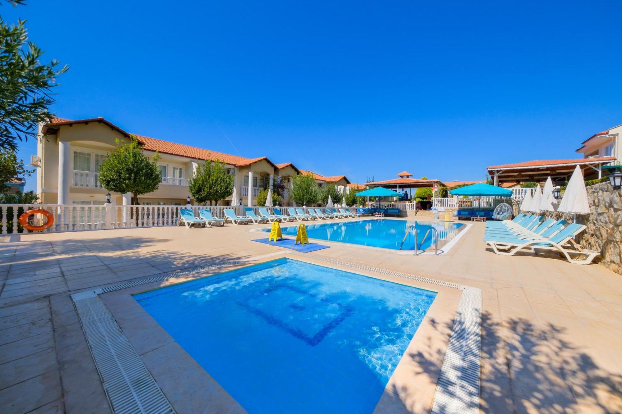 אולודניץ Larimar Suite Hotel מראה חיצוני תמונה