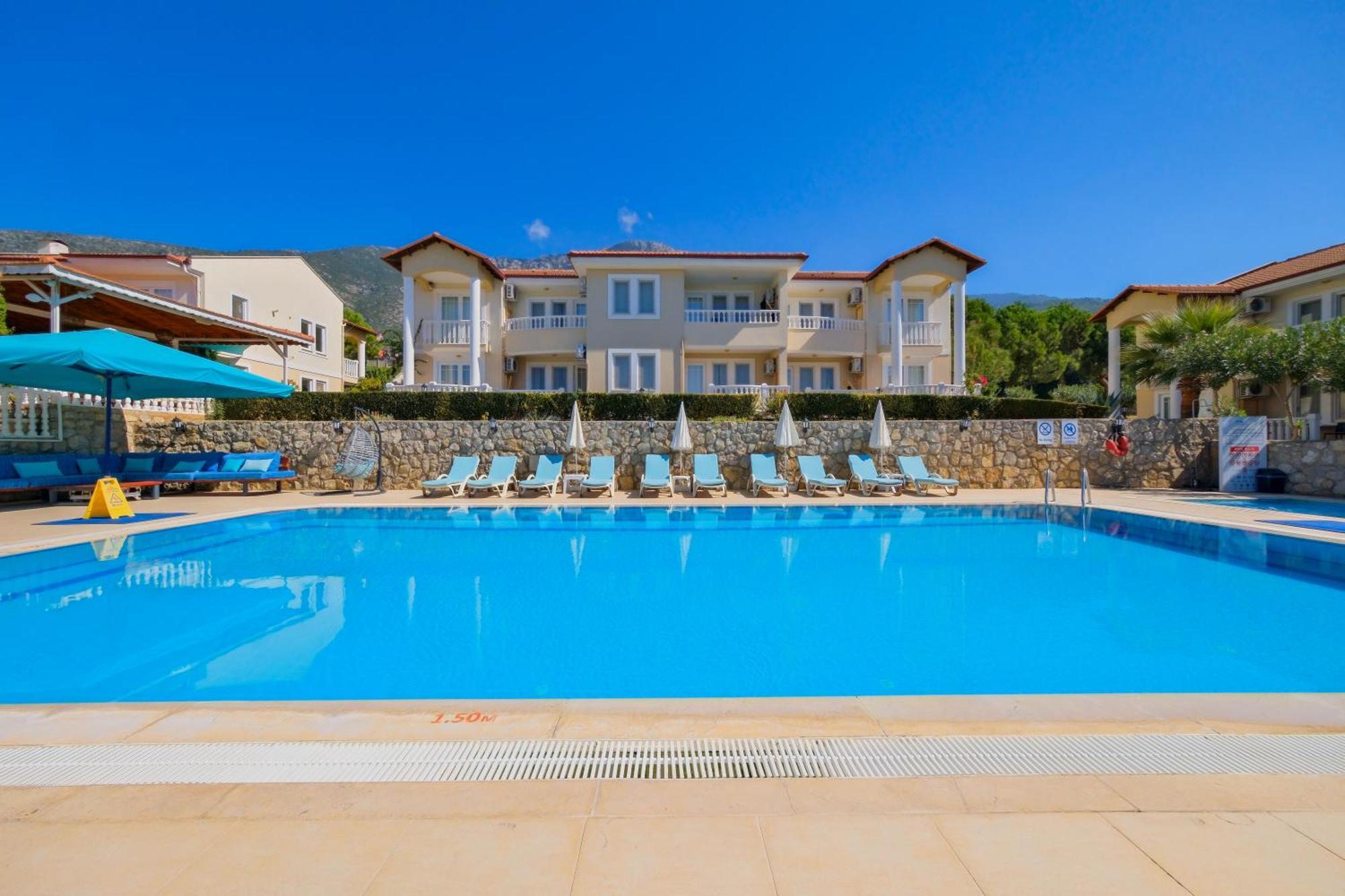 אולודניץ Larimar Suite Hotel מראה חיצוני תמונה