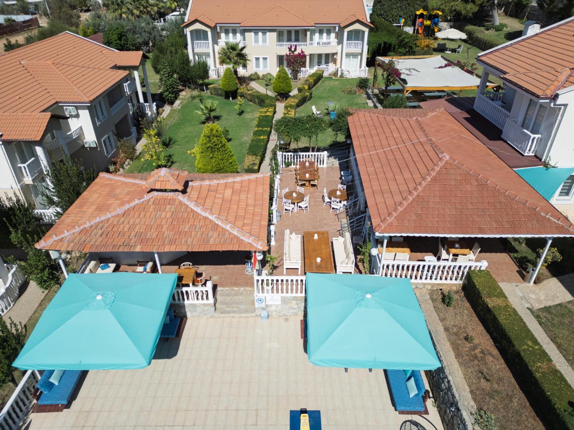 אולודניץ Larimar Suite Hotel מראה חיצוני תמונה
