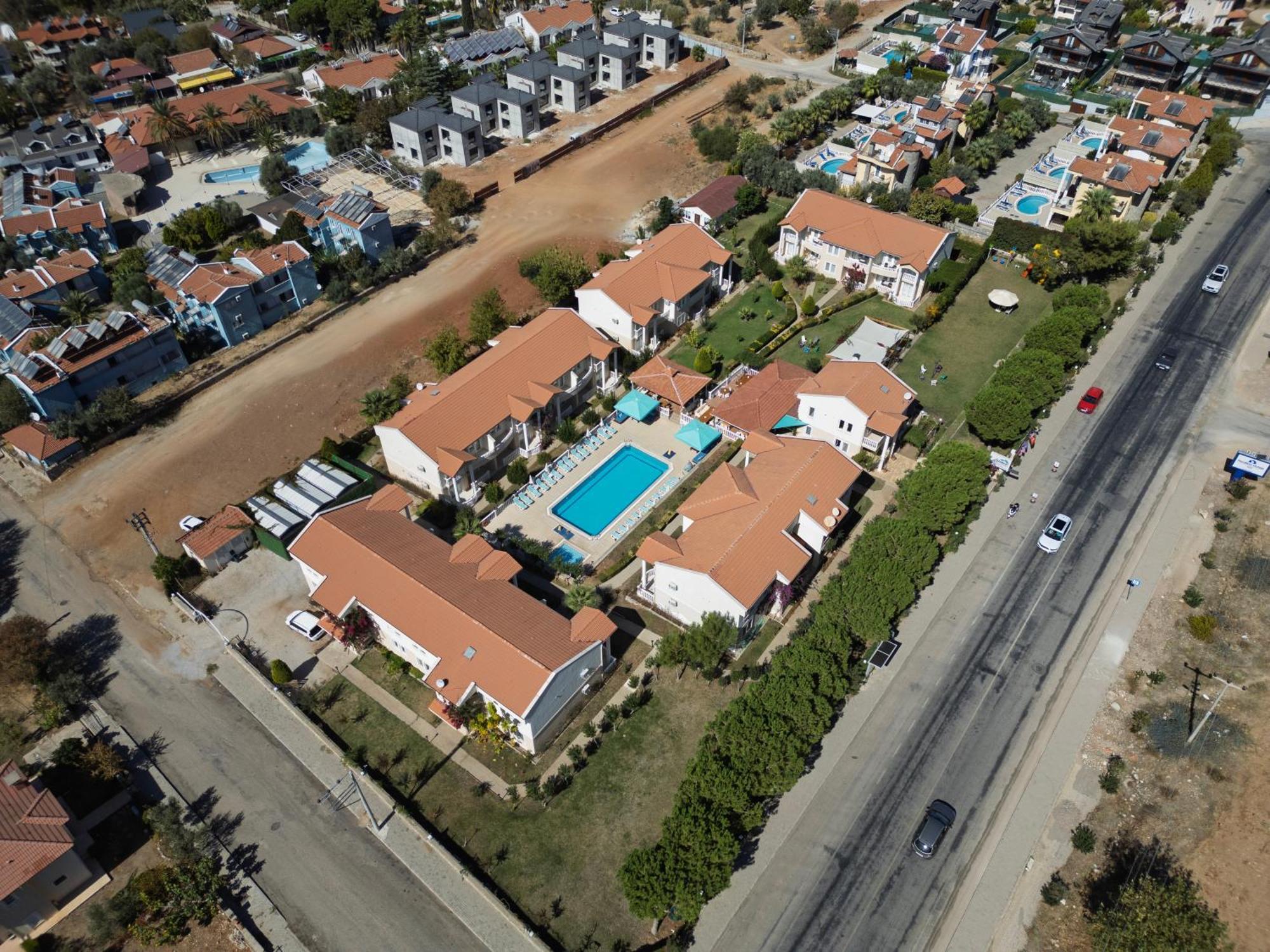 אולודניץ Larimar Suite Hotel מראה חיצוני תמונה